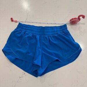 Lululemon Hotty Hot High-Rise Lined Short 2.5" Size 6